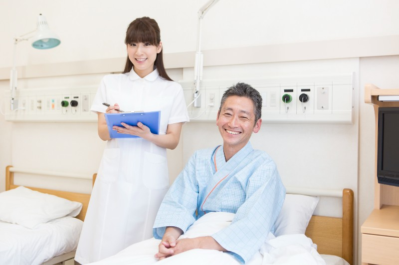 金銭的な不安なく、安心して治療・休養に専念できる『心のゆとり』を所得補償保険によって手に入れ、万全な状態での早期復帰を目指す個人事業主さまのイメージ